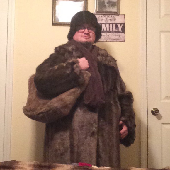 Meet your Posher, Paul - Picture 3 of 3